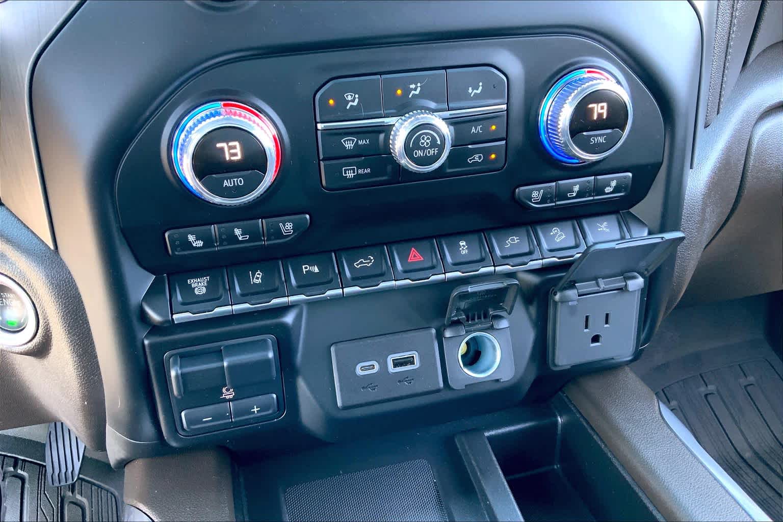 2022 Gmc Sierra HD Denali photo 28