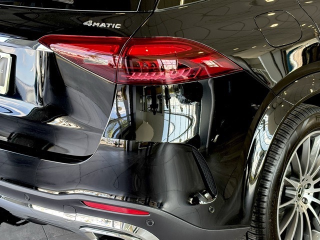 2026 Mercedes Benz GLE 450 4MATIC photo 2