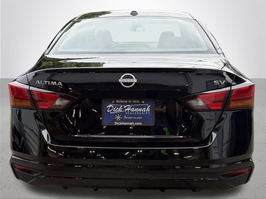 2024 Nissan Altima 2.5 SV photo 8