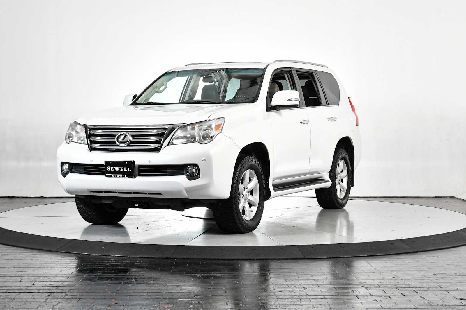2011 Lexus GX Base's photo