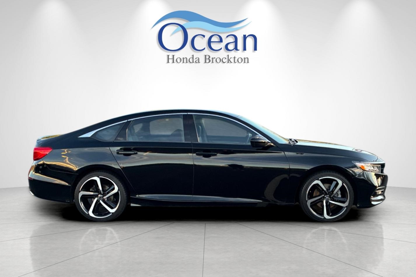 2020 Honda Accord Sport photo 2