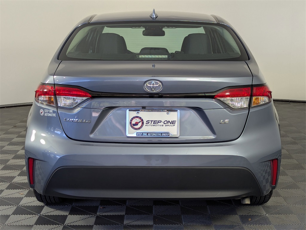2024 Toyota Corolla LE photo 4