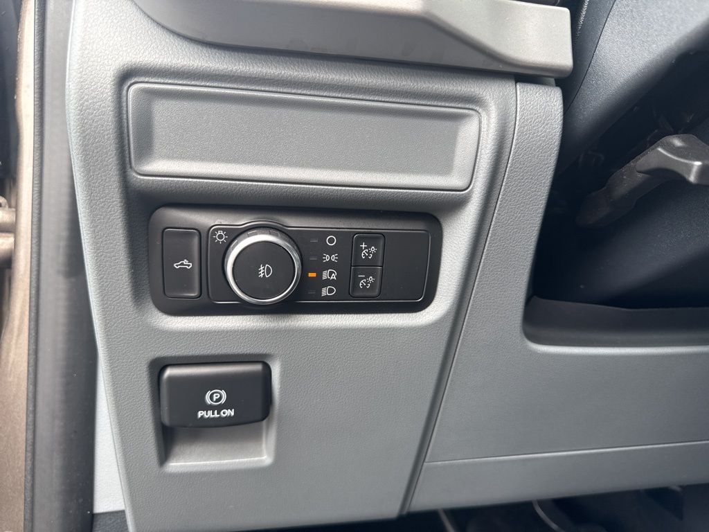 2022 Ford F-150 XLT photo 12