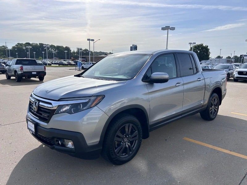 2019 Honda Ridgeline Sport photo 4