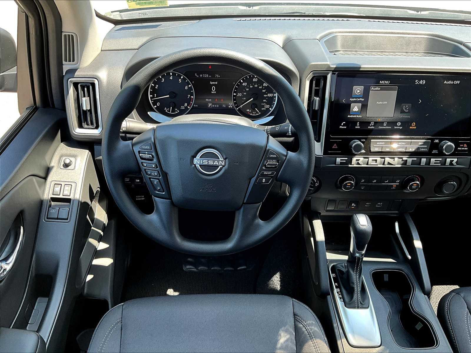 2025 Nissan Frontier SV photo 17