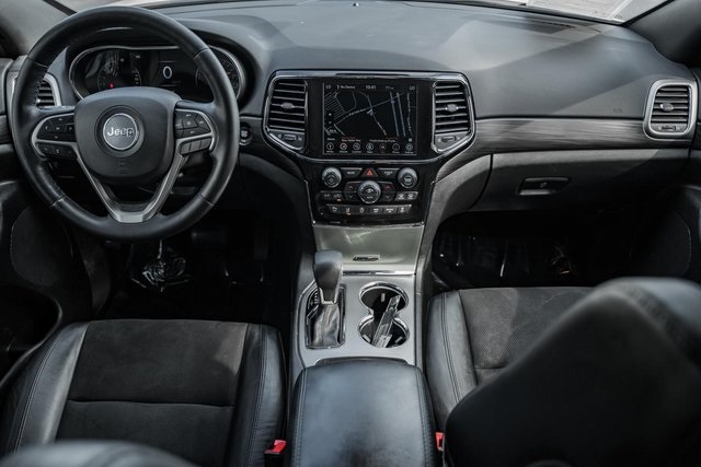 2021 Jeep Grand Cherokee Laredo photo 15