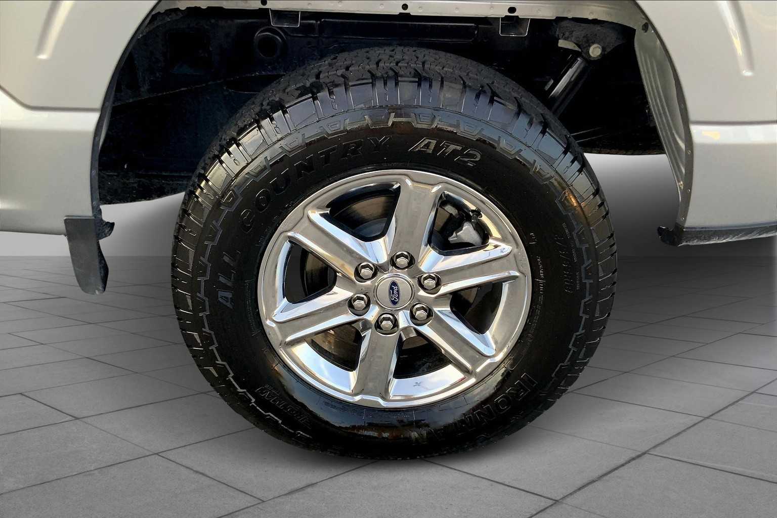 2024 Ford F-150 XLT photo 8