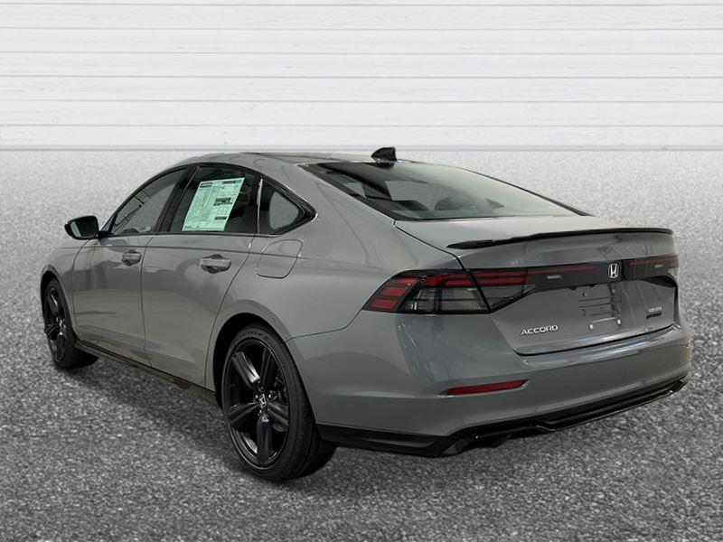 2025 Honda Accord Hybrid Sport-L photo 3