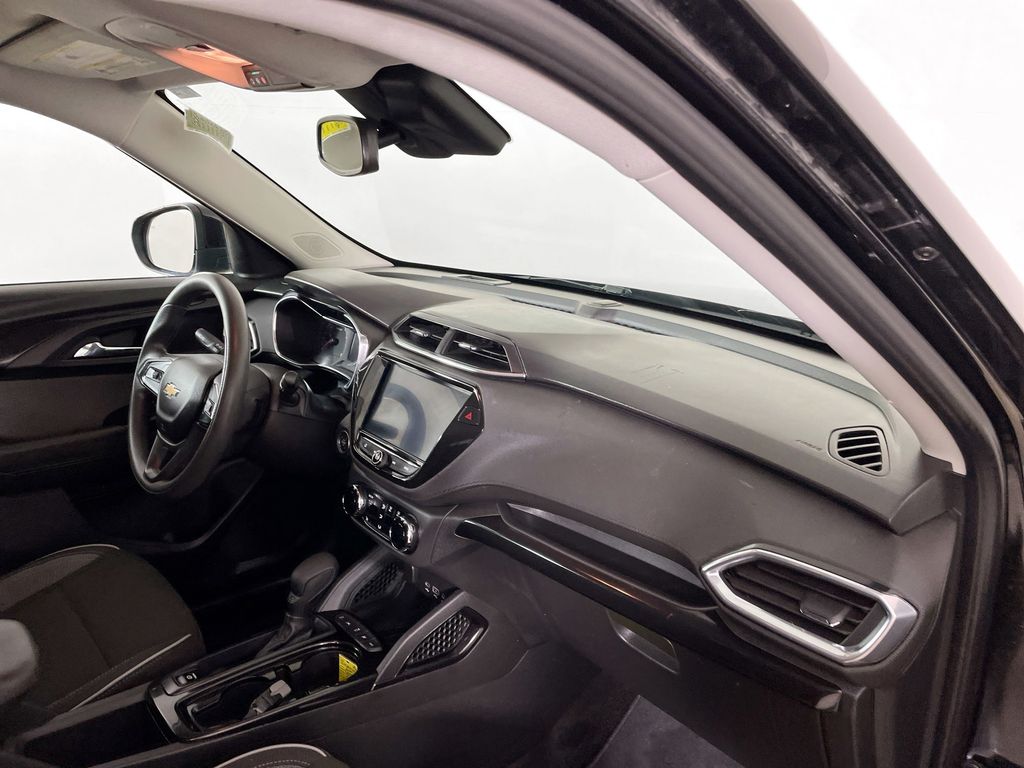 2021 Chevrolet Trailblazer LT photo 27