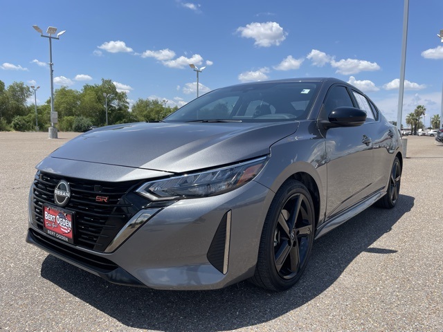 2024 Nissan Sentra SR photo 3
