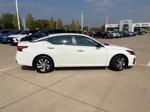 2024 Nissan Altima 2.5 S photo 4