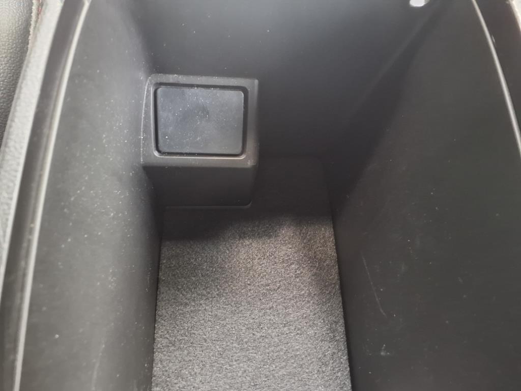 2022 Ford Escape SEL photo 25