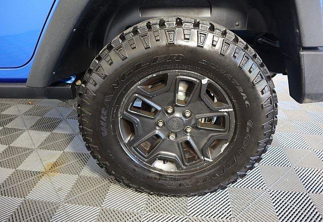 2015 Jeep Wrangler Unlimited Rubicon photo 14