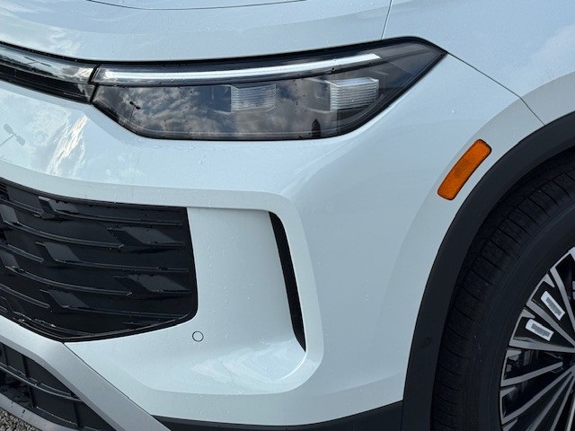 2025 Volkswagen Tiguan S photo 9