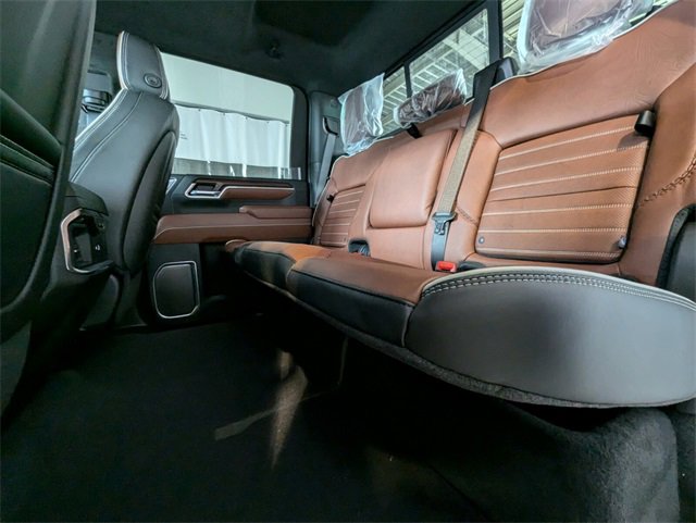 2025 Gmc Sierra 3500 HD Denali Ultimate photo 7