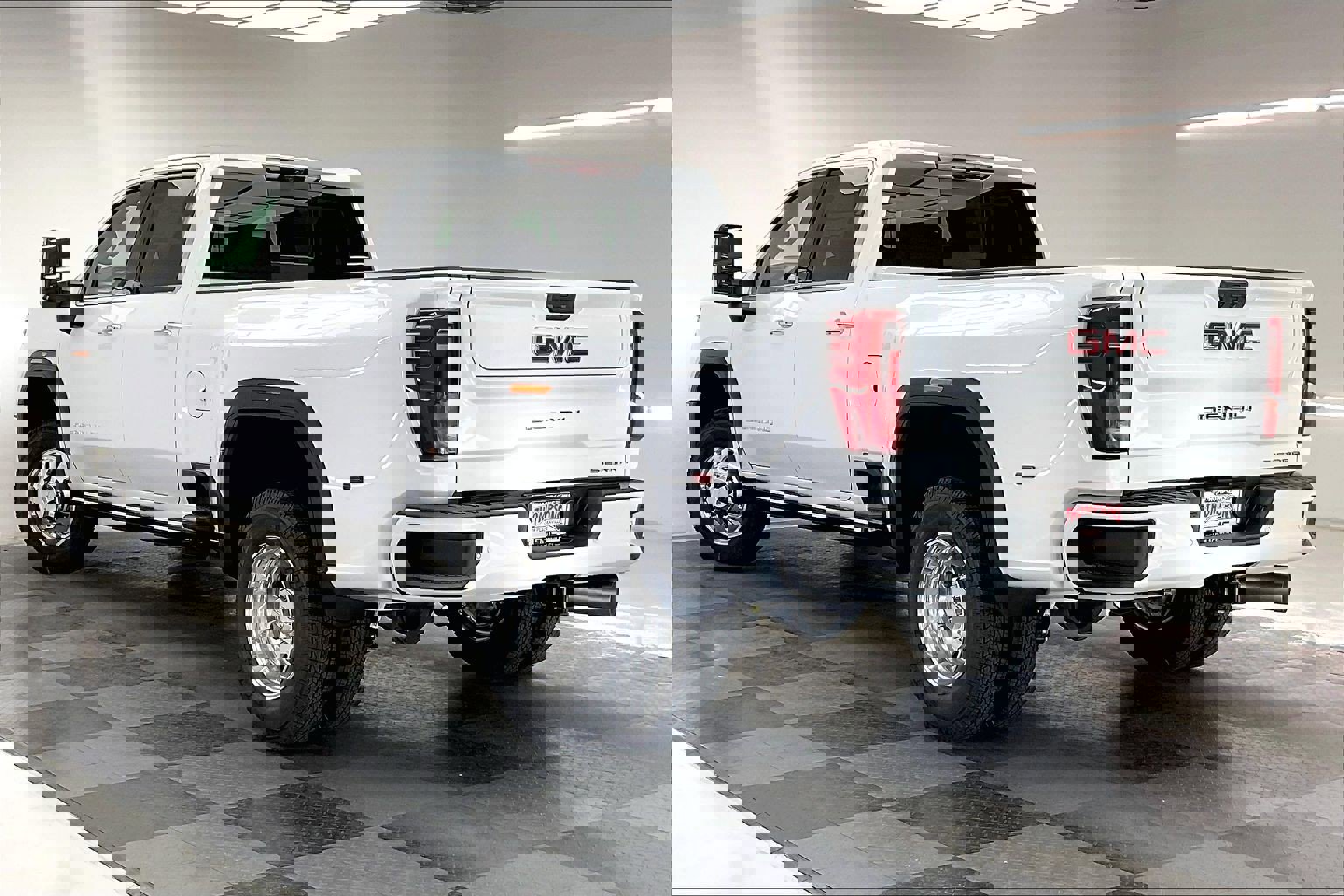 2026 Gmc Sierra 3500 HD Denali photo 2