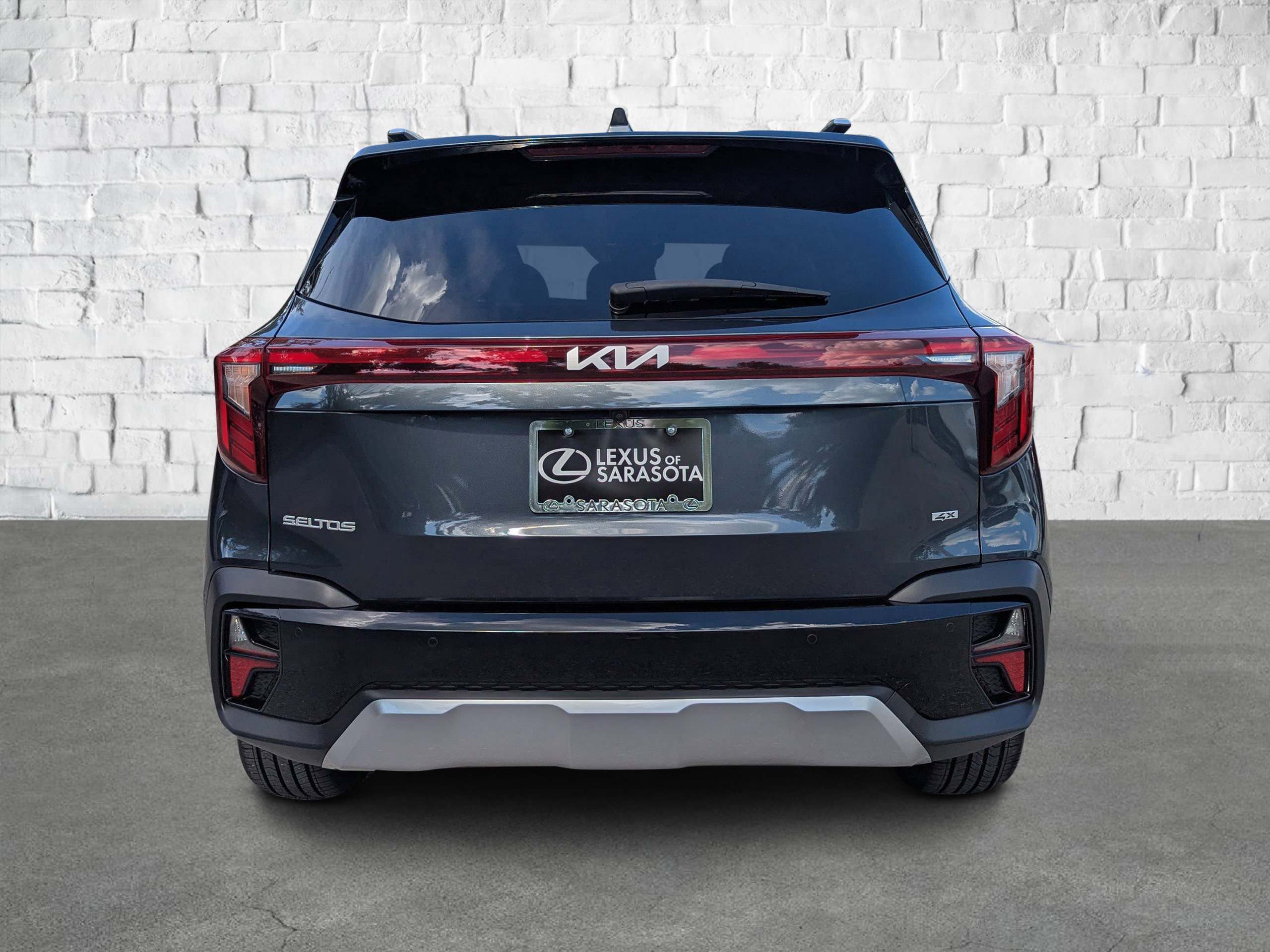 2025 Kia Seltos SX photo 5