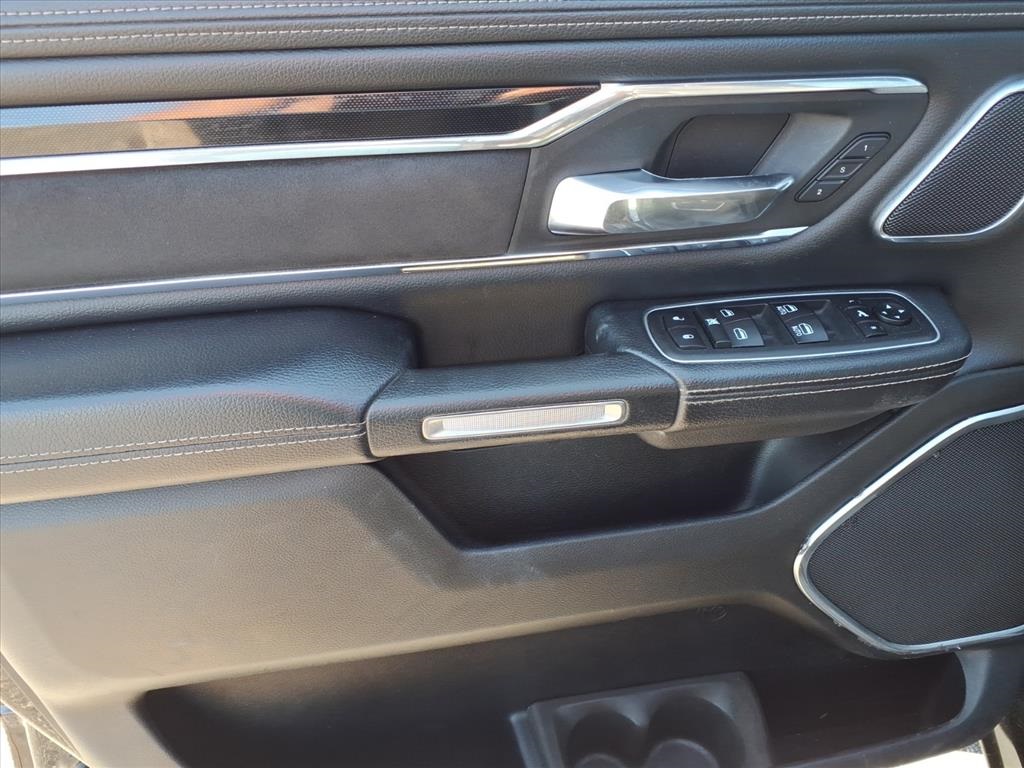 2022 Ram 1500 Laramie photo 3