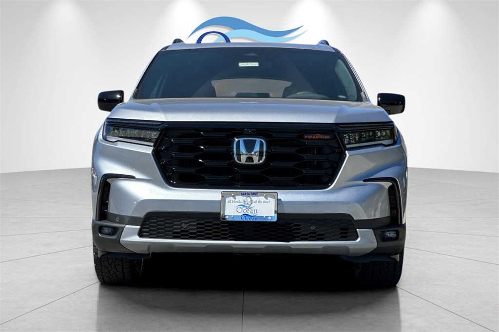 2025 Honda Pilot TrailSport photo 4