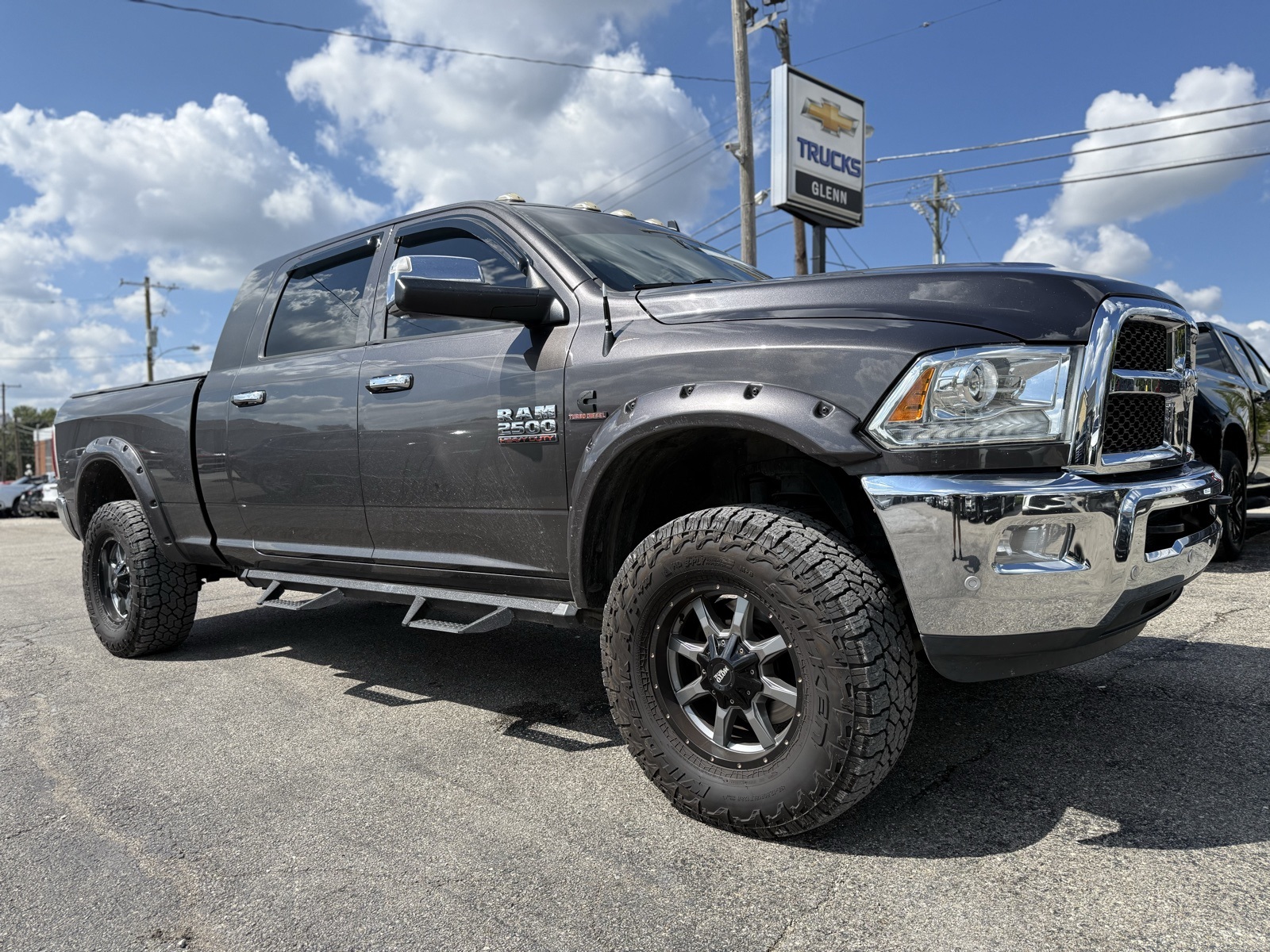 2018 Ram 2500 Laramie photo 9