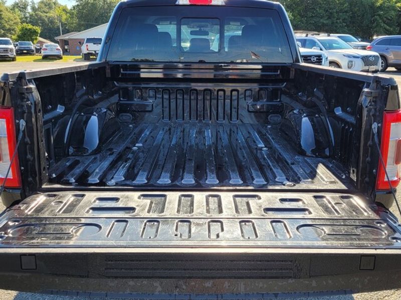 2023 Ford F-150 Lariat photo 11