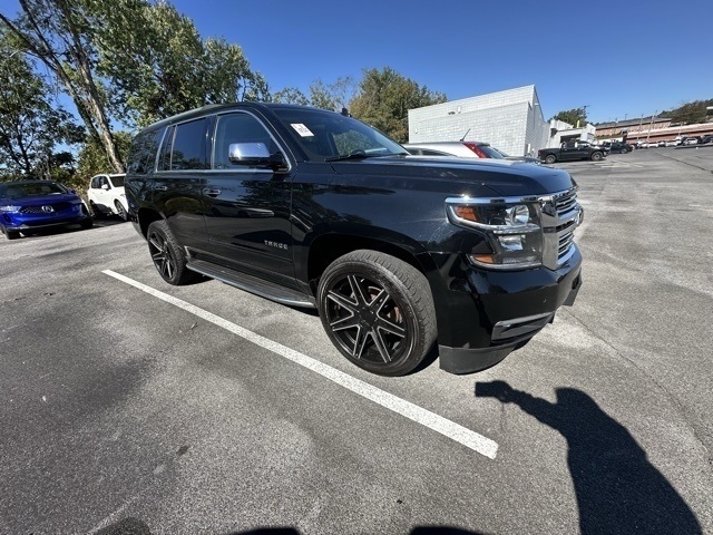 2017 Chevrolet Tahoe Premier photo 3