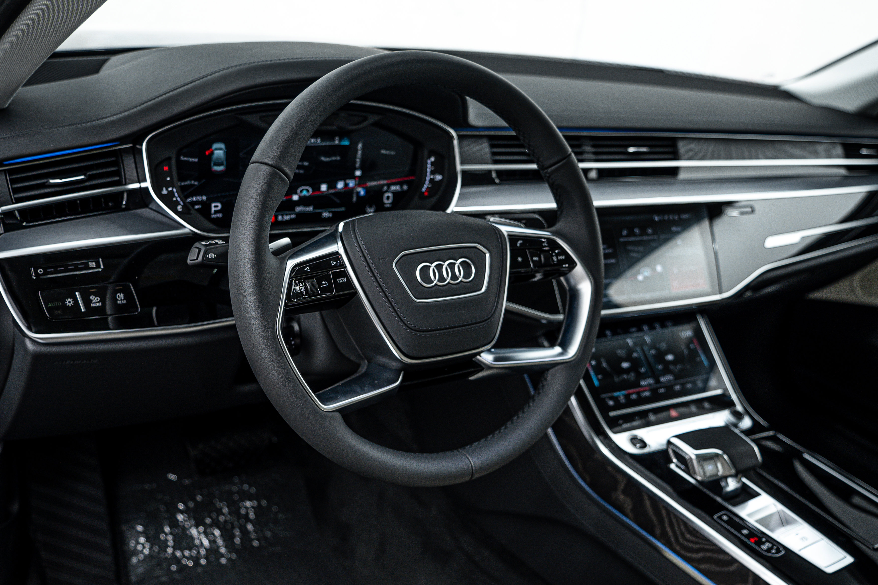 2025 Audi A8 L 55 photo 8
