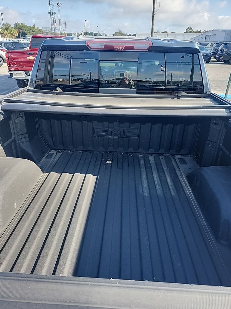 2021 Gmc Sierra 1500 SLT photo 4