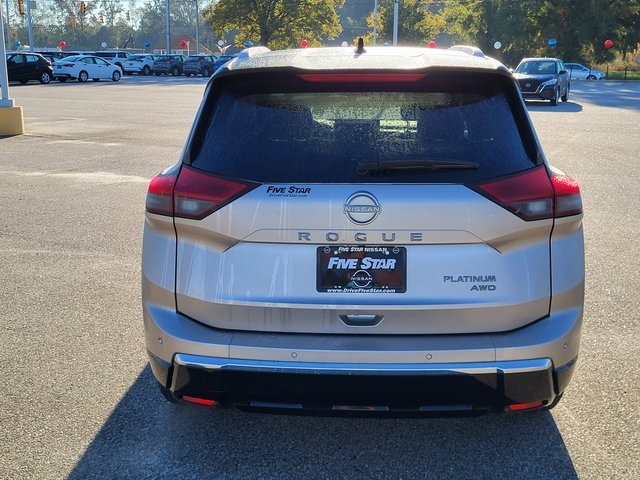 2026 Nissan Rogue Platinum photo 3