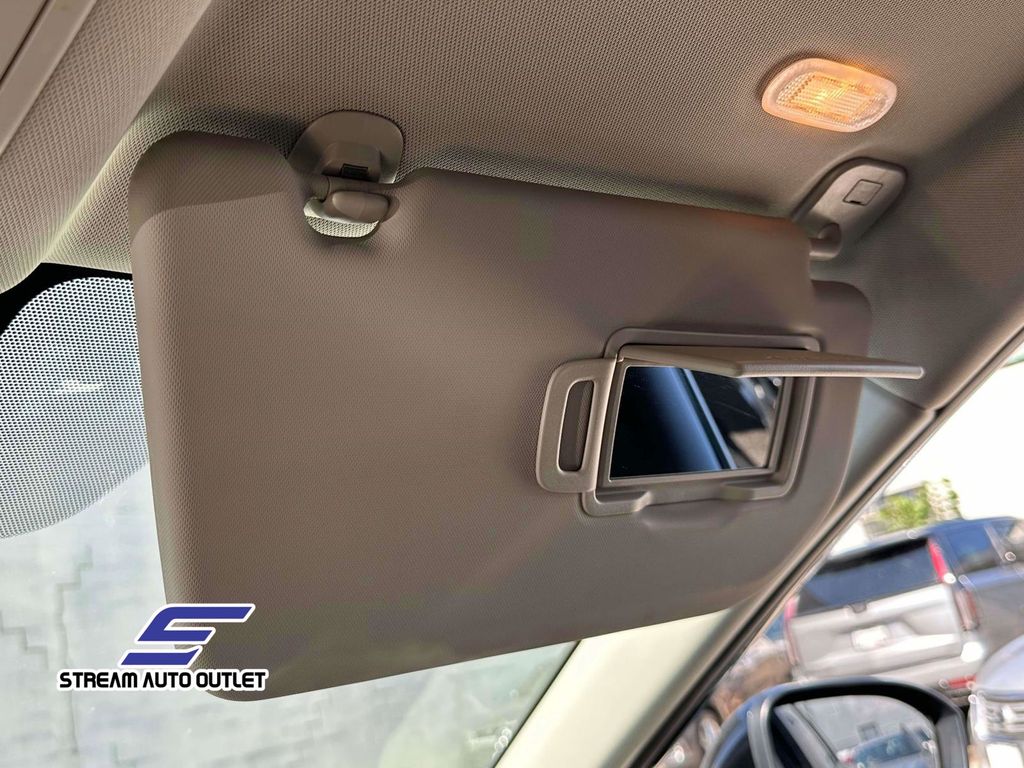 2024 Nissan Rogue SV photo 30