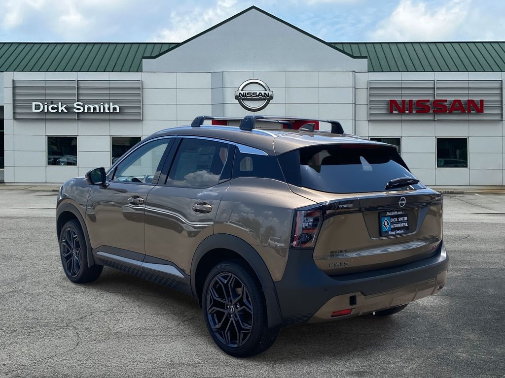 2025 Nissan Kicks SR photo 4