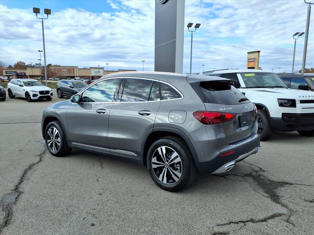 2026 Mercedes Benz GLA 250 4MATIC photo 4