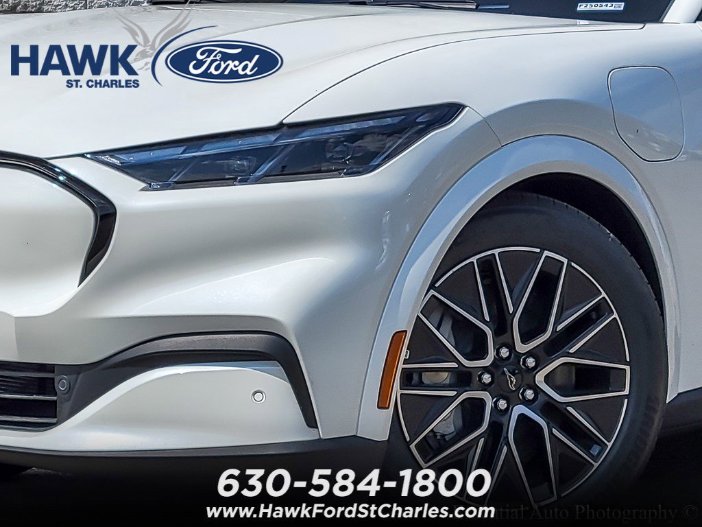 2025 FORD MUSTANG MACH-E - Image 2