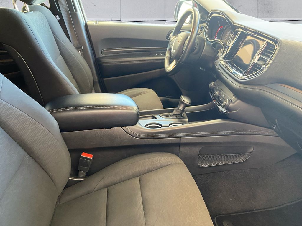 2022 Dodge Durango SXT photo 13