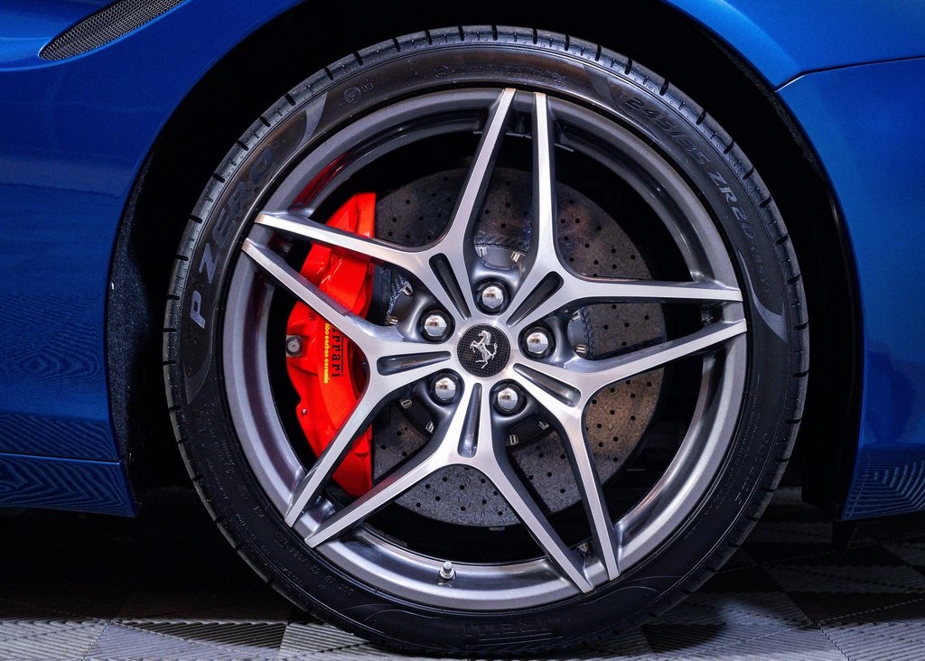 Certified Used 2017 Blu Abu Dhabi Metallic Ferrari T image 12