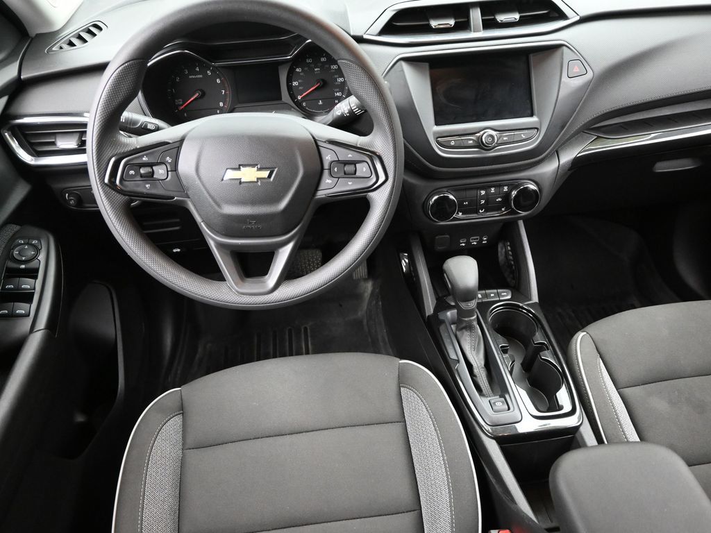 2022 Chevrolet Trailblazer LT photo 9