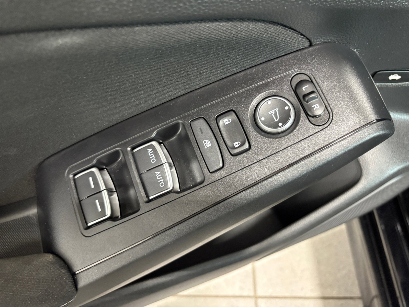 2022 Honda Civic Sport photo 25