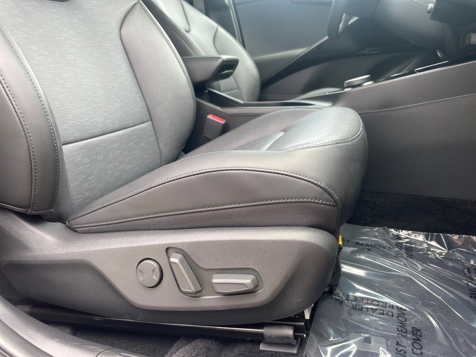 2024 Kia Niro EV Wave photo 28