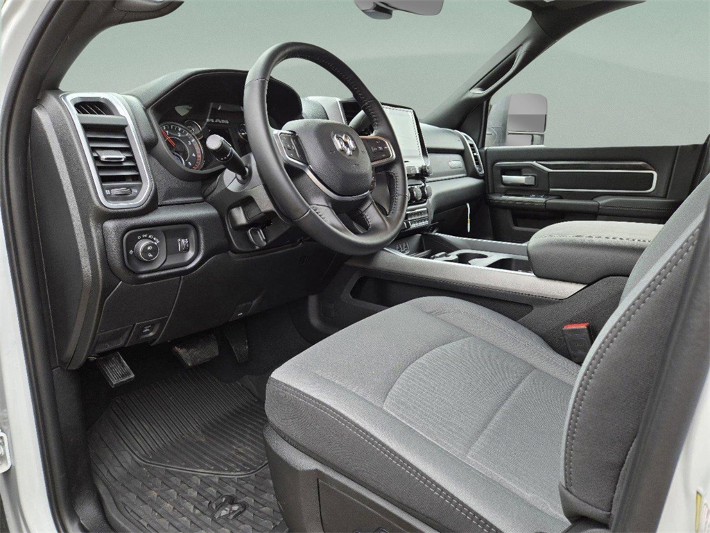 2024 Ram 2500 Big Horn photo 24