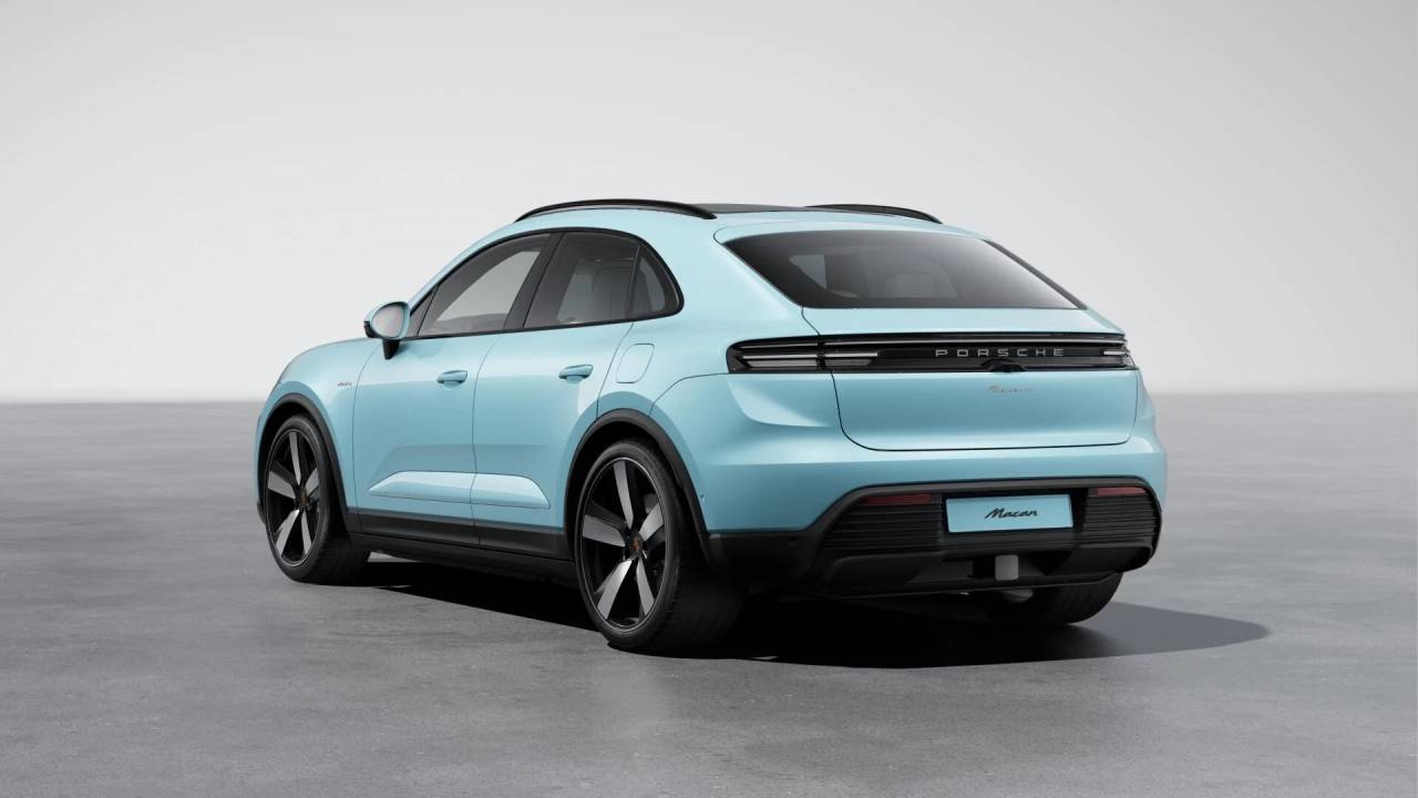 2026 Porsche Macan 4 Electric photo 3