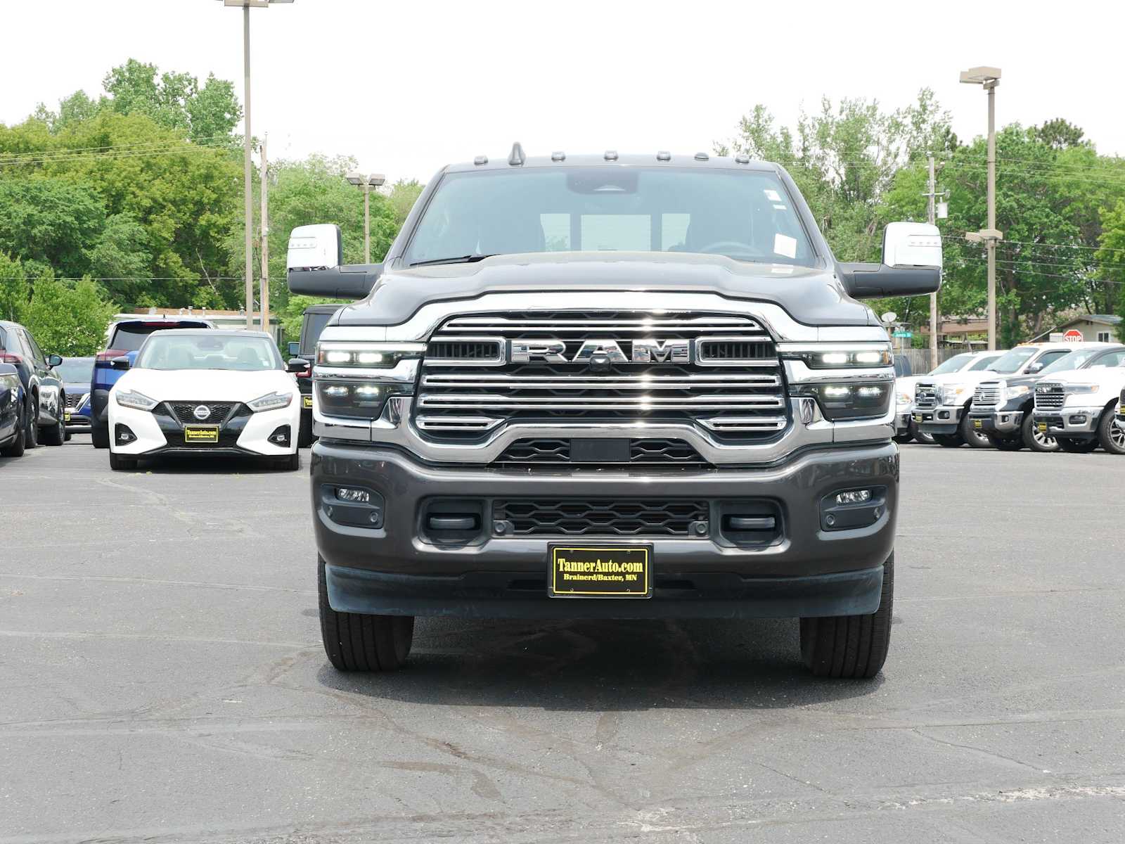 2025 Ram 3500 Laramie photo 2