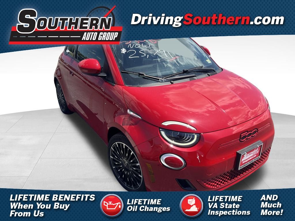 2024 Fiat 500e Red photo 2