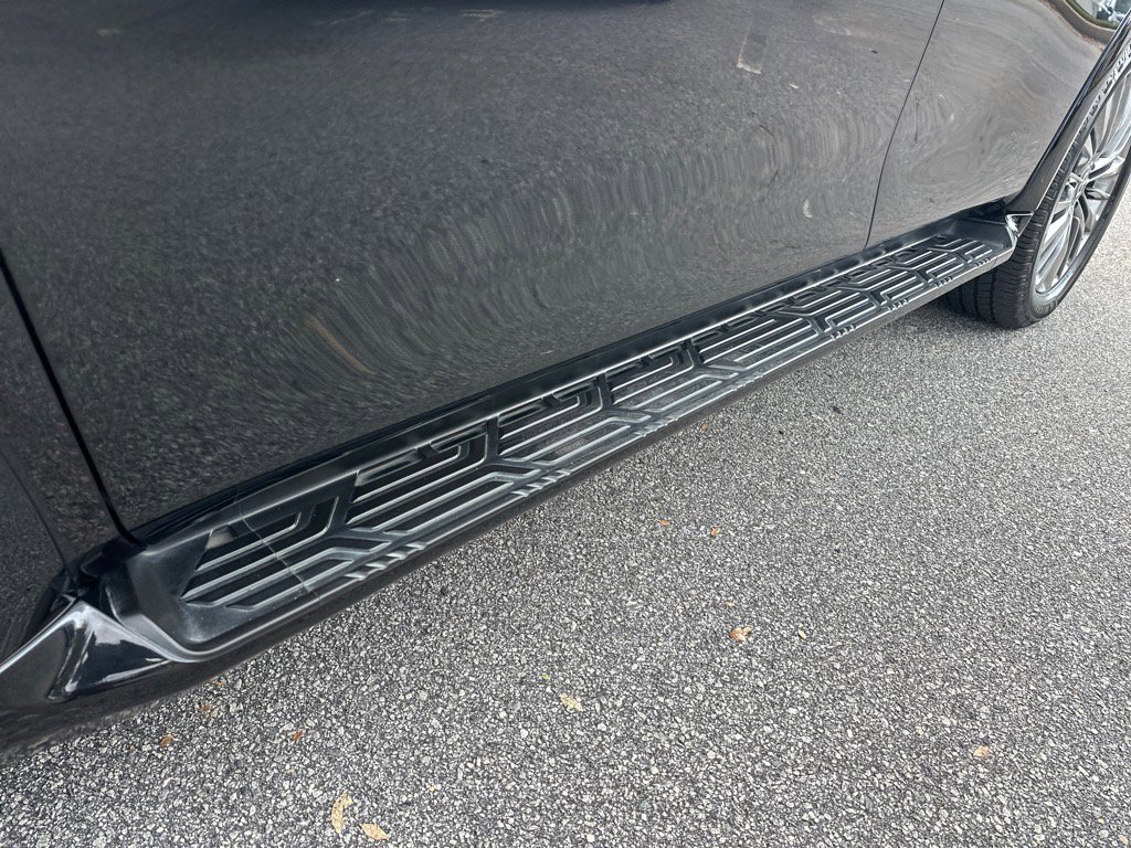 2020 Infiniti QX80 Luxe photo 9