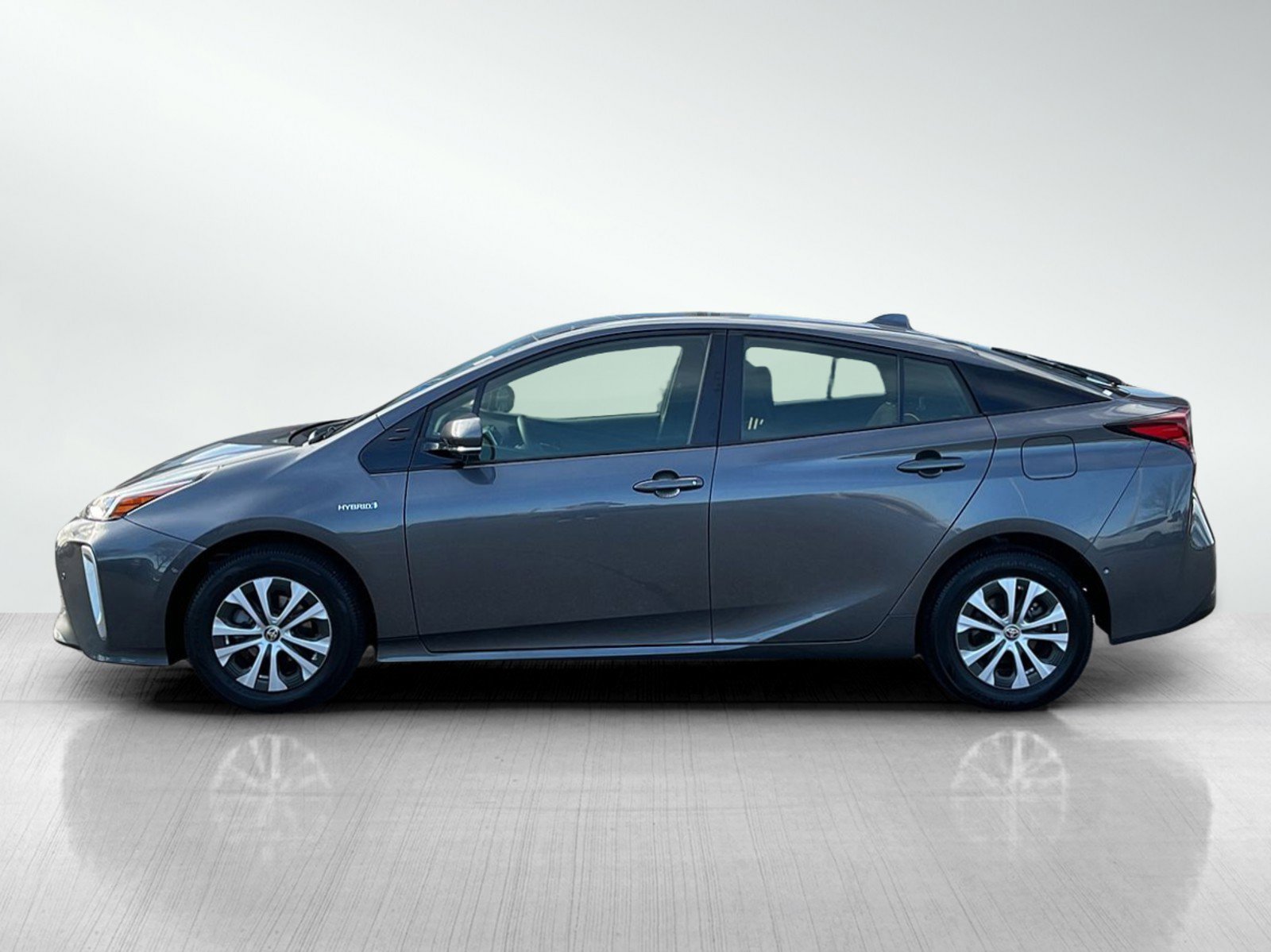 Used 2020 Toyota Prius LE with VIN JTDL9RFU6L3019317 for sale in Brainerd, Minnesota