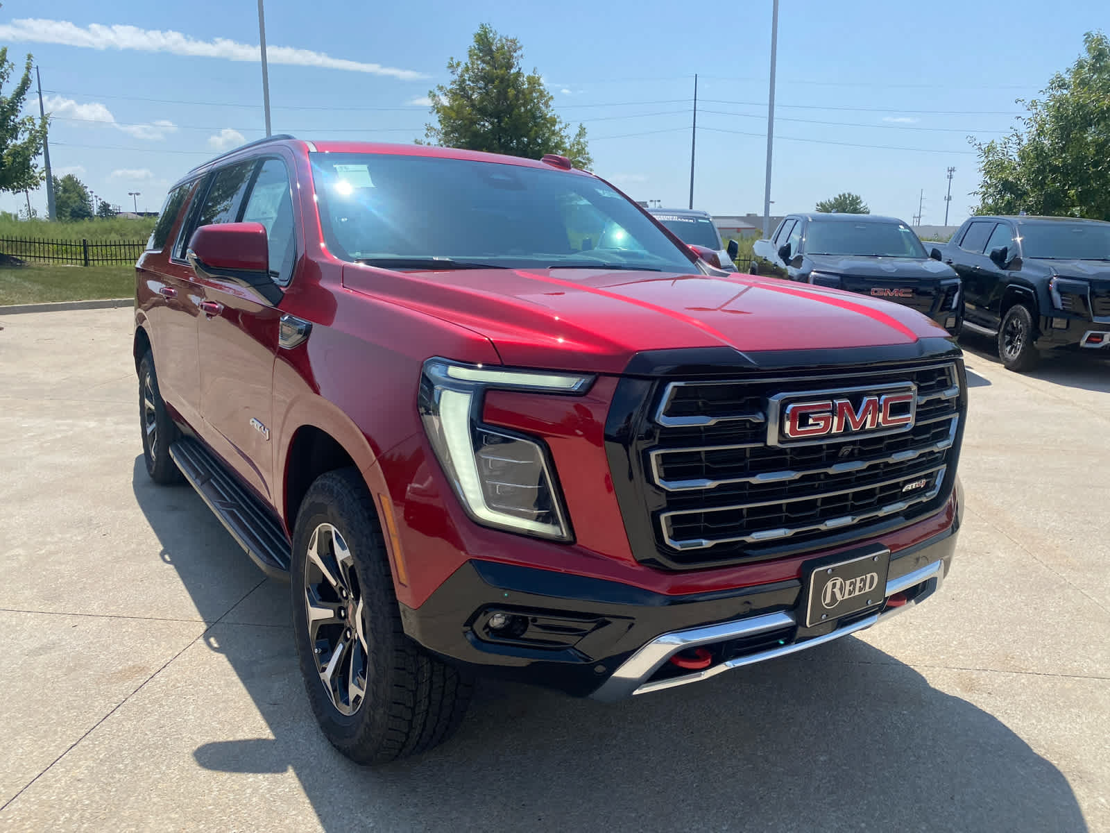 2025 Gmc Yukon XL AT4 photo 3