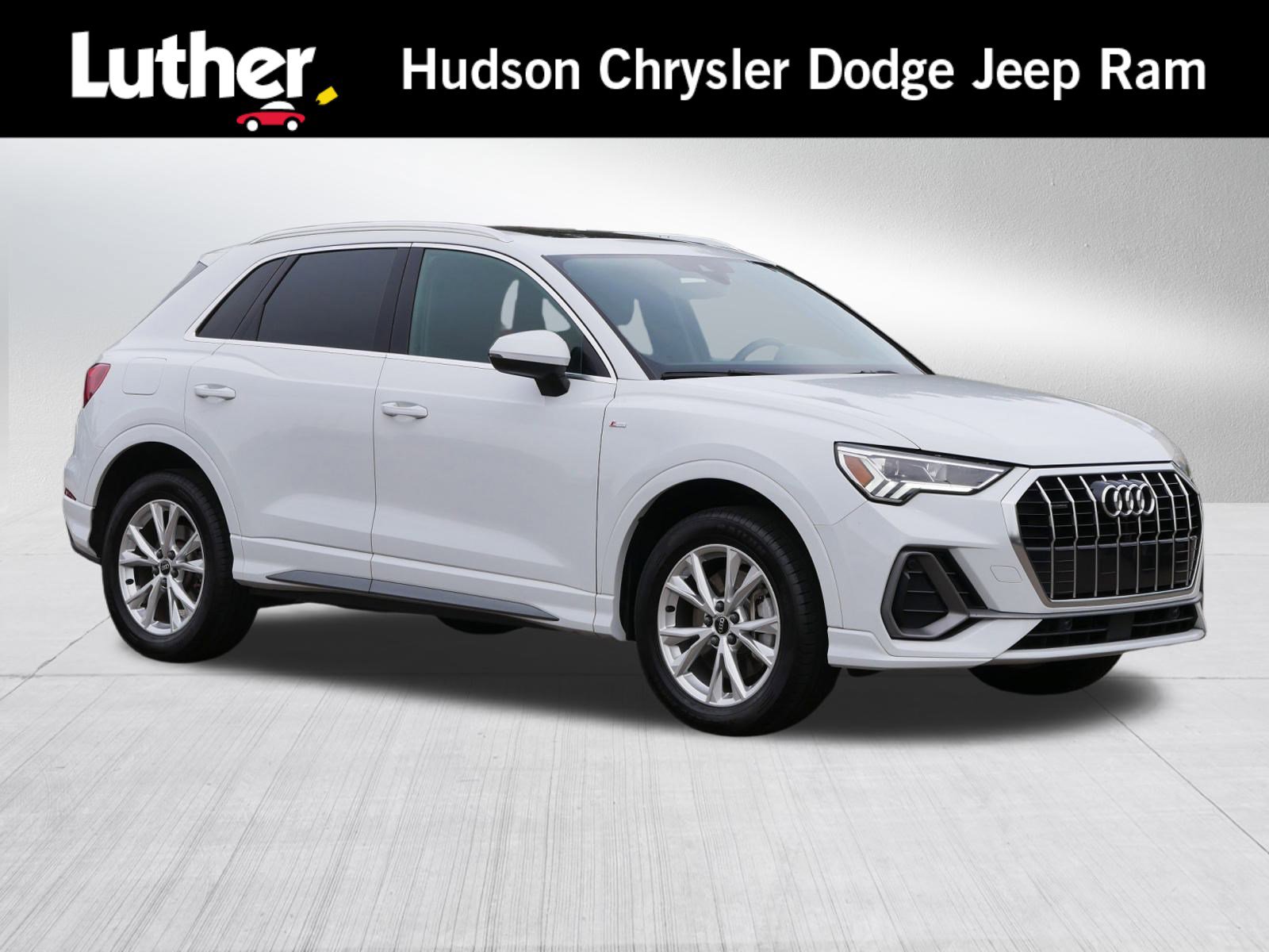 2023 Audi Q3 S Line Premium's photo