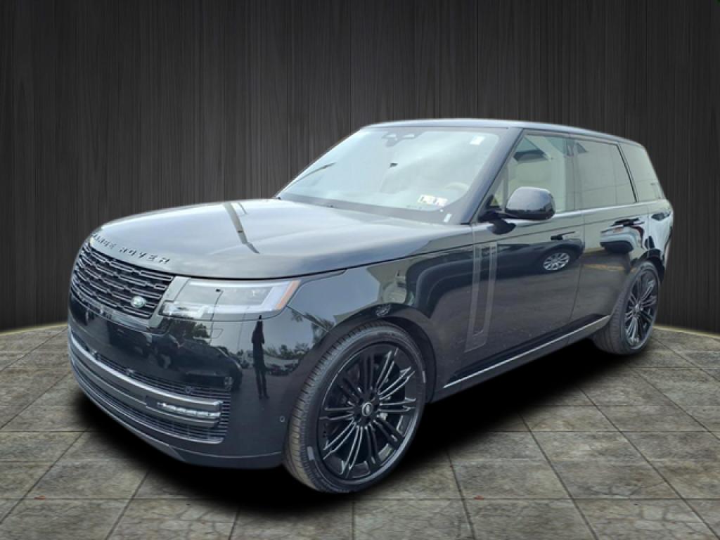 2025 Land Rover Range Rover SE's photo