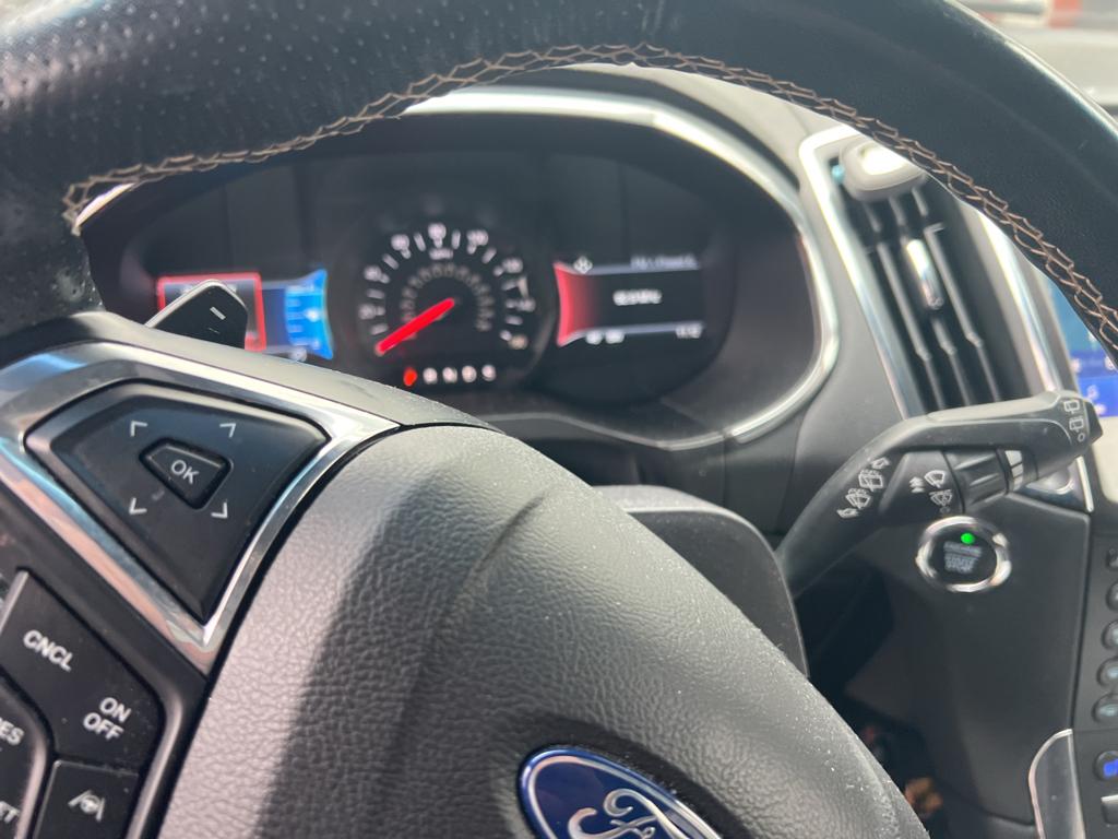 2019 Ford Edge ST photo 3