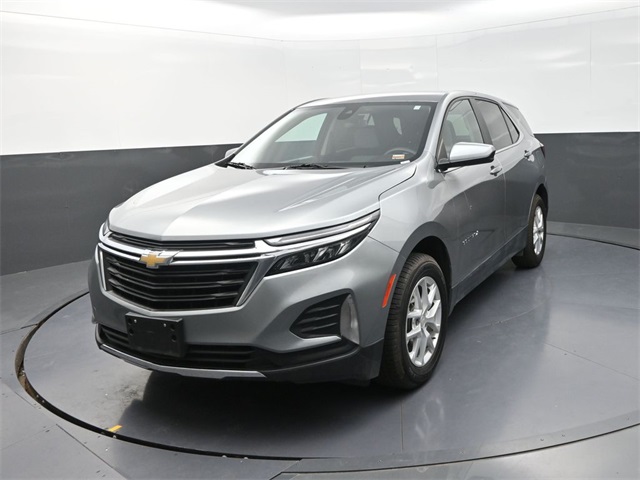 2023 Chevrolet Equinox LT photo 3
