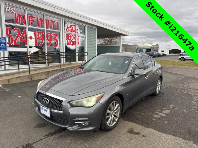 2015 INFINITI Q50 Premium's photo